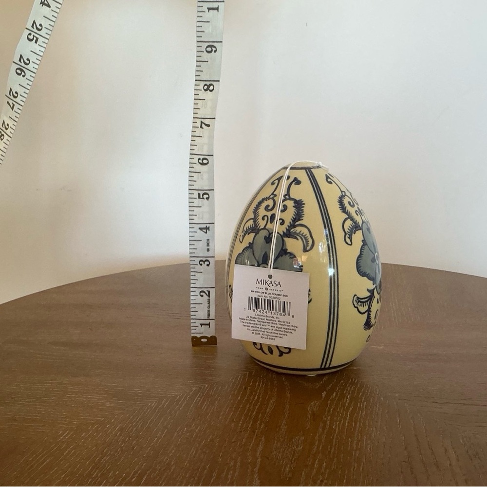 Vintage Hand-Painted Ceramic Decorative Egg | Blue Floral Design - Picture 4 of 4
